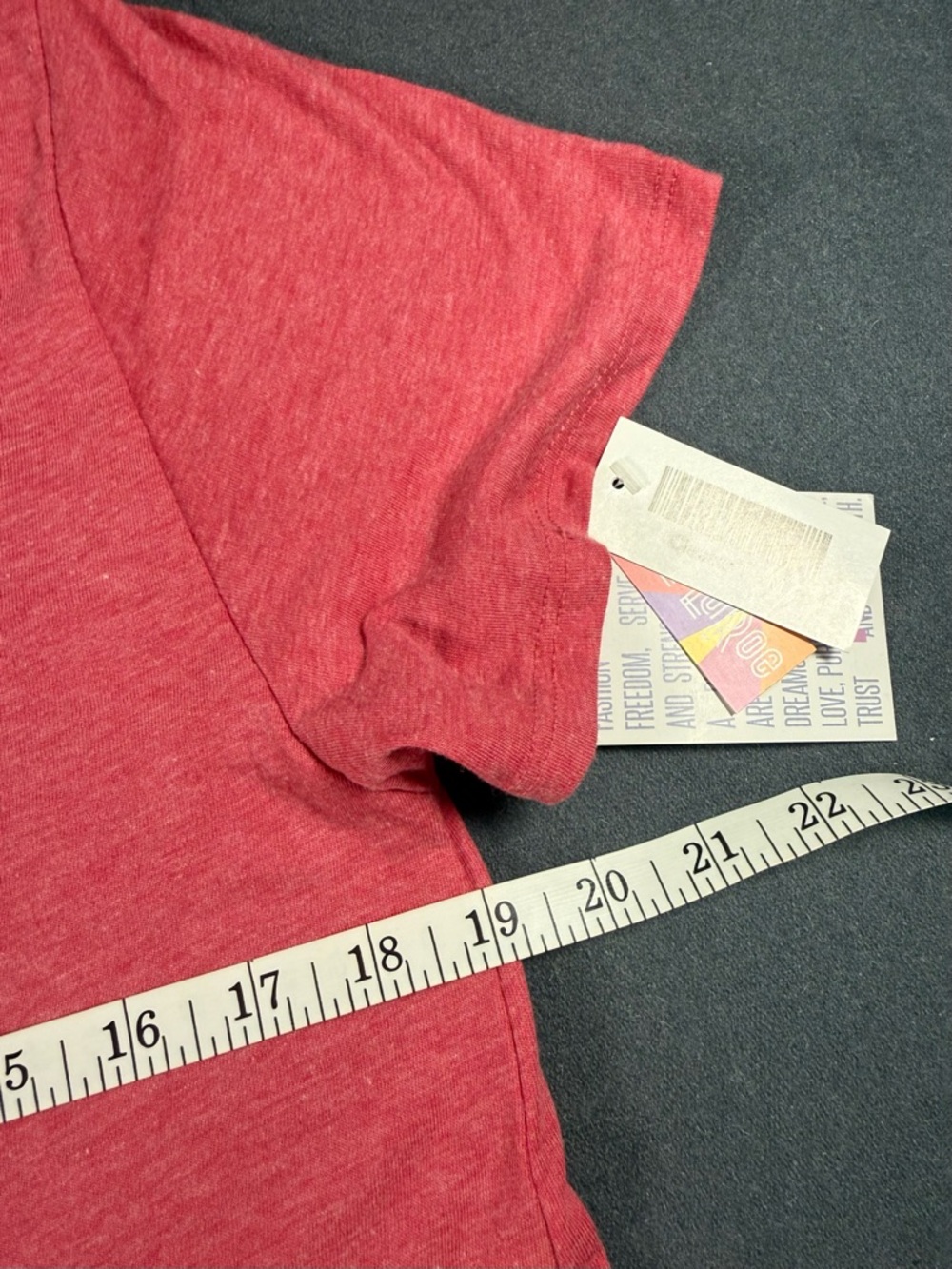 LuLaRoe Classic T Medium NWT Solid Color Short Sleeve Tee Basic - Picture 2 of 11